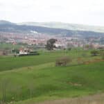 Vista de Torrelavega desde el mirador de La Montaña