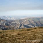 Vista desde los Machucos, Santander al fondo